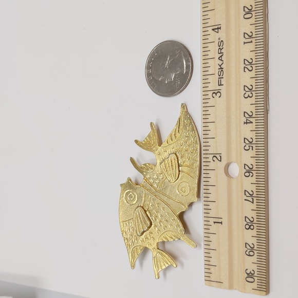 Gold Tone Fish Brooch Pin Angelfish - Picture 5 of 6